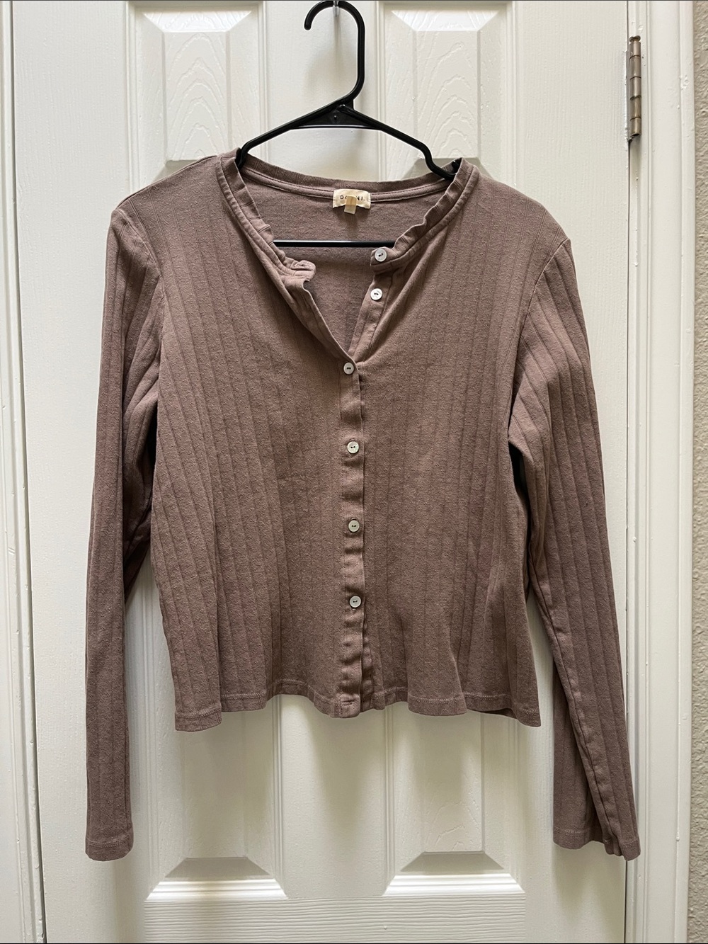 DONNI. The Pointelle Cardi Ribbed Button-Down Long Sleeve - mushroom brown L